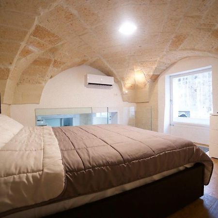 Suite del Teatro Romano Lecce Esterno foto