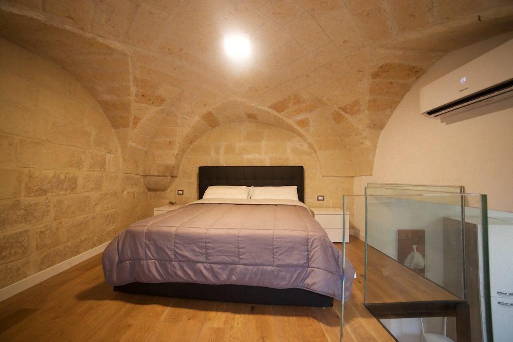 Suite del Teatro Romano Lecce Esterno foto