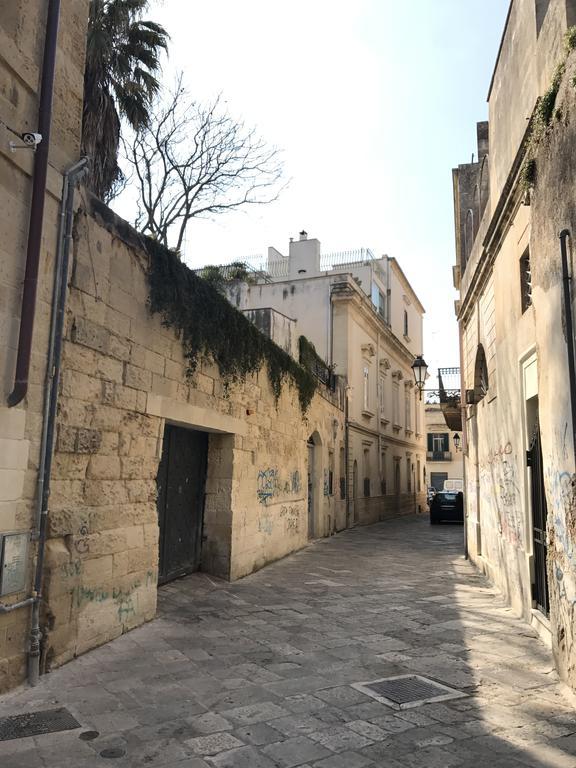 Suite del Teatro Romano Lecce Esterno foto